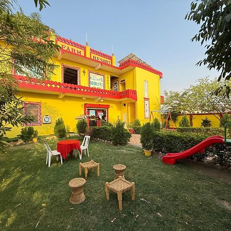 Bundeli Farm Resort & Banquet אורצ'ה מראה חיצוני תמונה