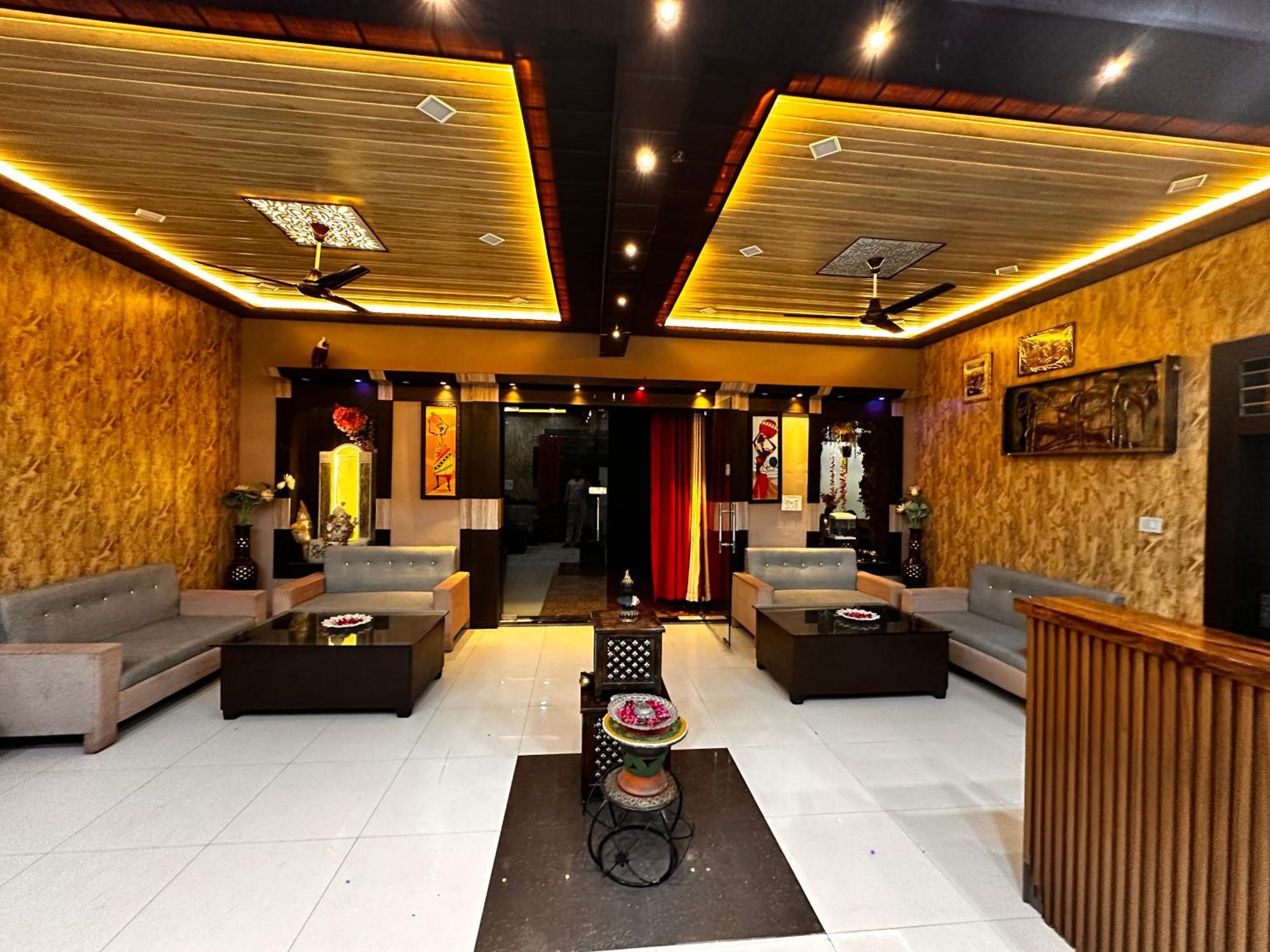Bundeli Farm Resort & Banquet אורצ'ה מראה חיצוני תמונה