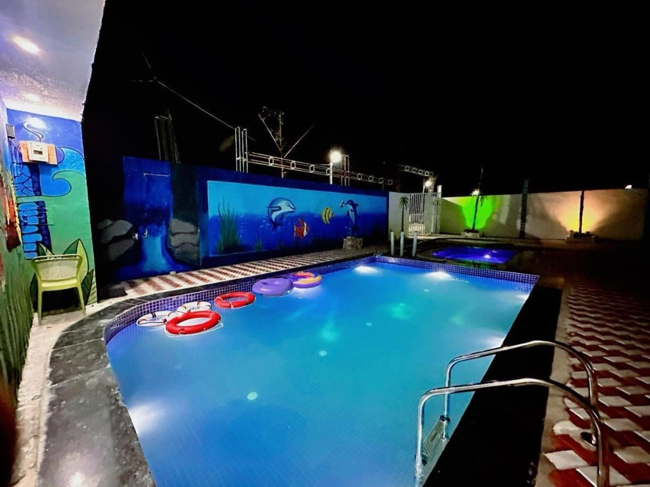 Bundeli Farm Resort & Banquet אורצ'ה מראה חיצוני תמונה