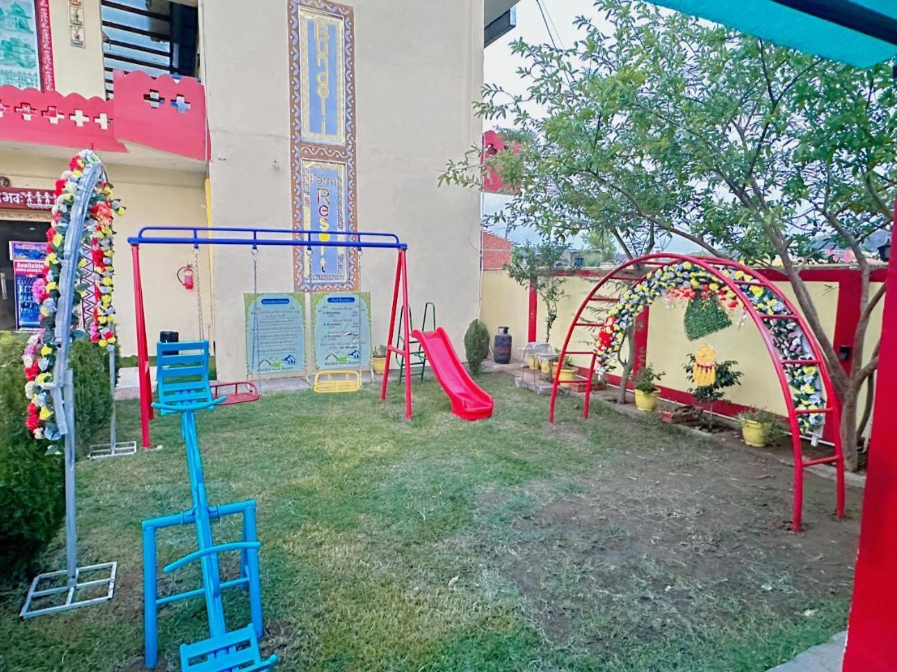 Bundeli Farm Resort & Banquet אורצ'ה מראה חיצוני תמונה