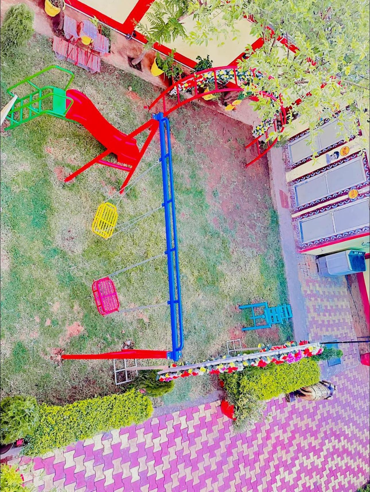 Bundeli Farm Resort & Banquet אורצ'ה מראה חיצוני תמונה