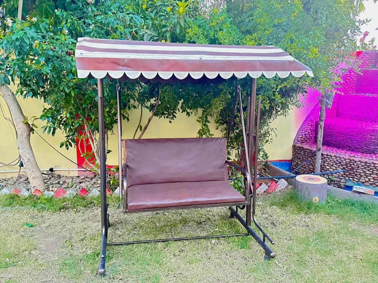 Bundeli Farm Resort & Banquet אורצ'ה מראה חיצוני תמונה