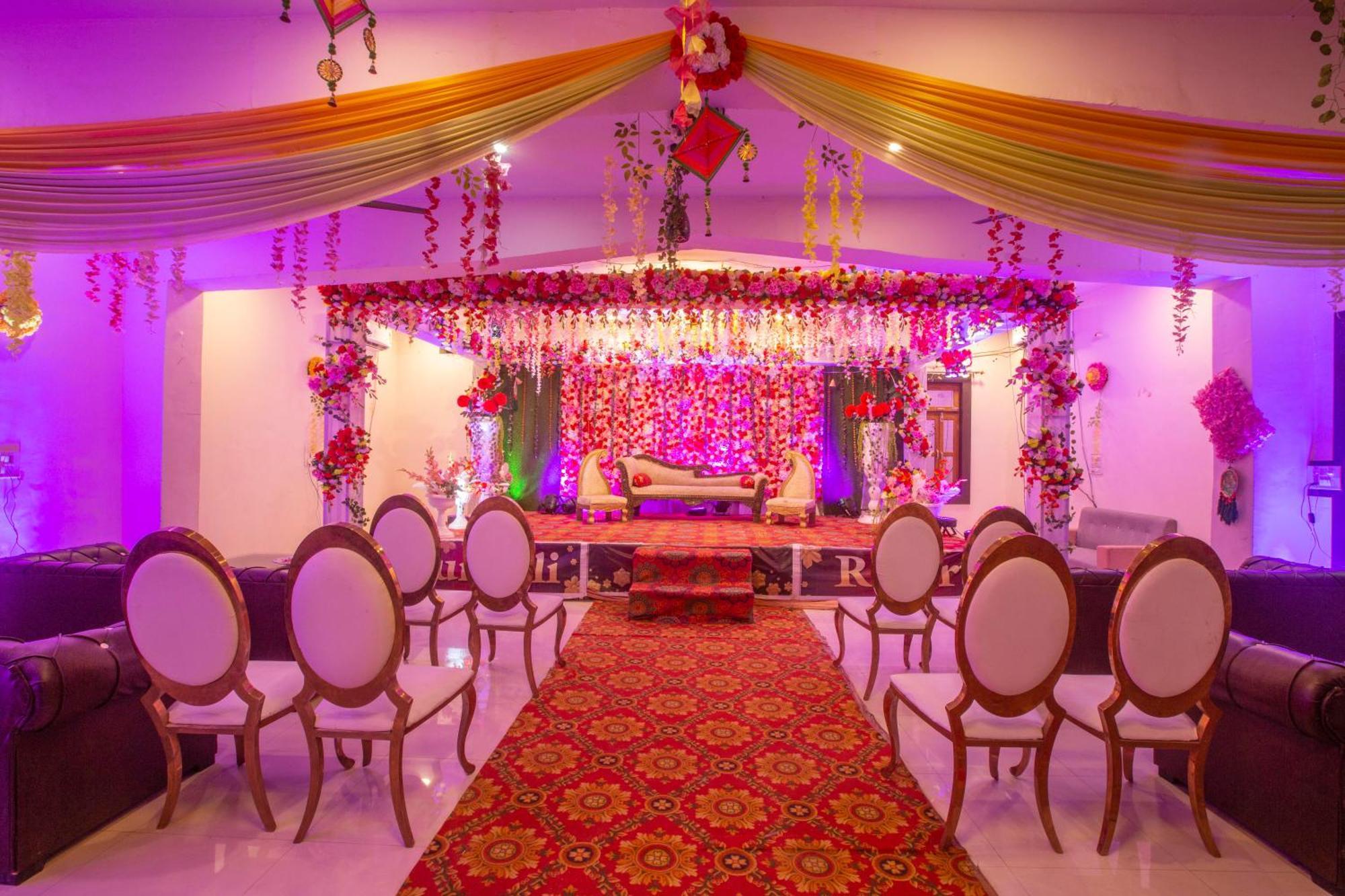 Bundeli Farm Resort & Banquet אורצ'ה מראה חיצוני תמונה
